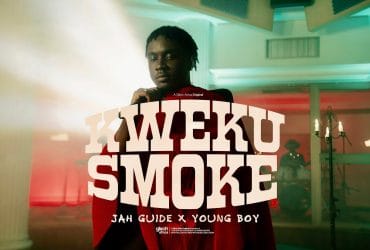 Kweku Smoke Performs 'Jah Guide' & 'Young Boy' on Glitch Africa