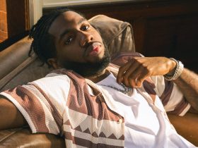 Julio Ade Unveils Summer Anthem "Mood" Julio Ade