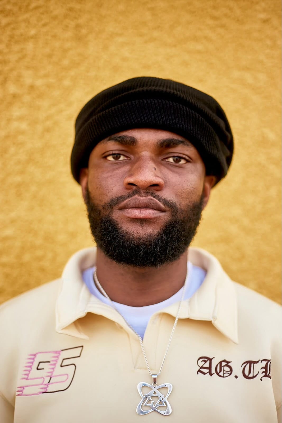 Essuman Unveils Soul-Stirring Track "One Day" Essuman