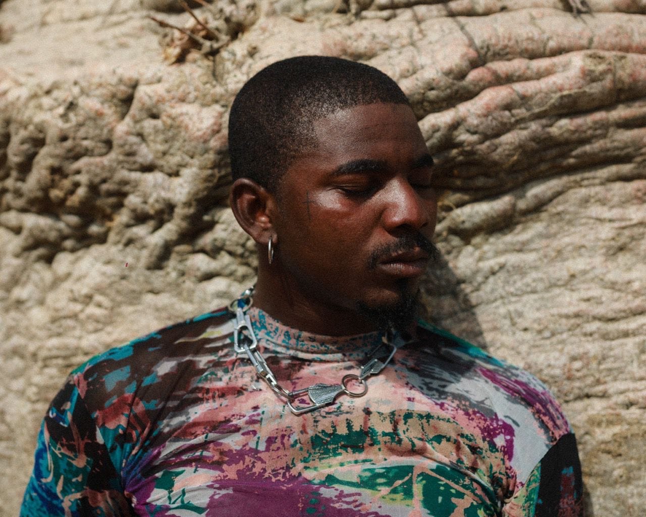 Llona Releases GroundBreaking Debut Album, Homeless