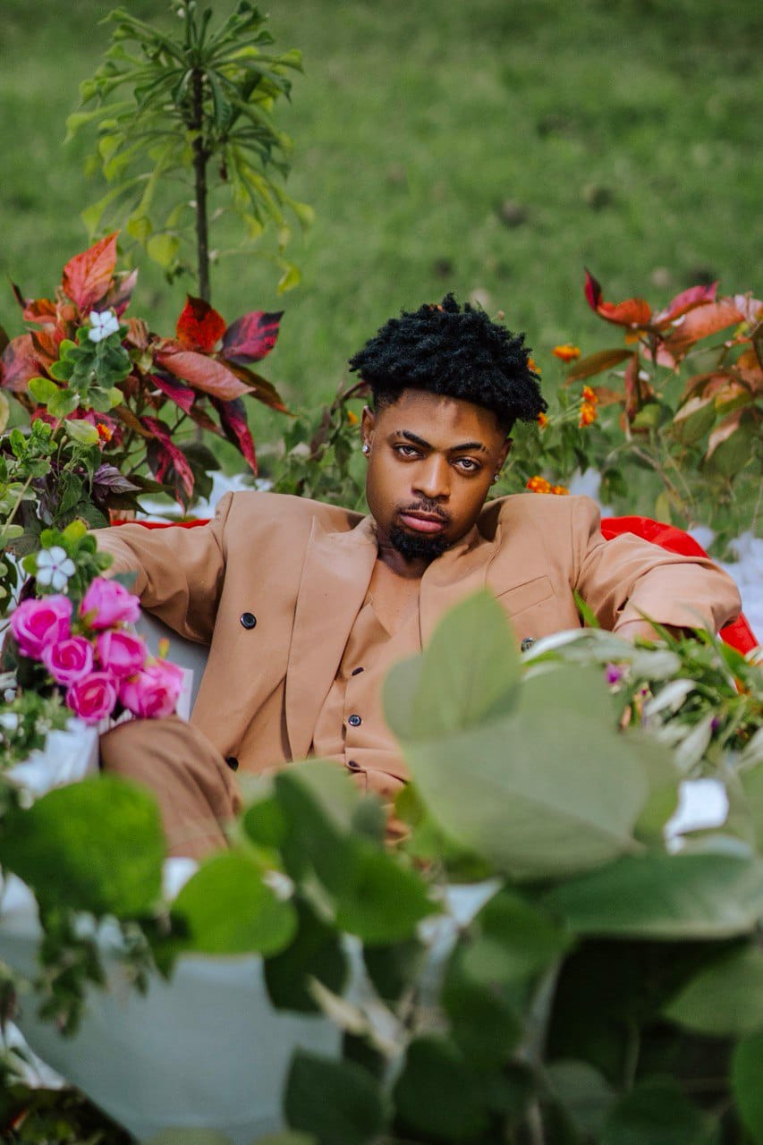 Dinycee Unveils Sensual New Single "Different Style" Dinycee