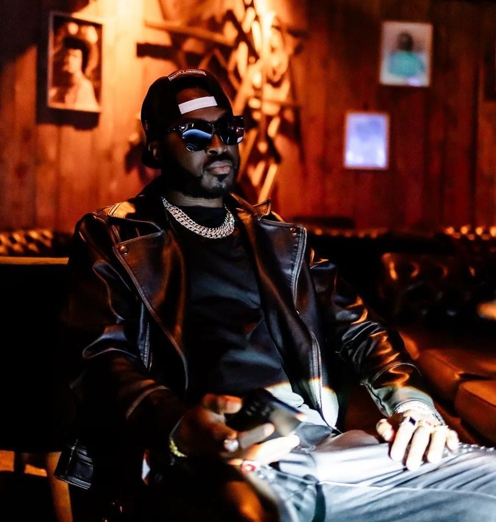 Young Rob out with vibrant visuals for ‘Show Me’ featuring CocoDrops Young Rob
