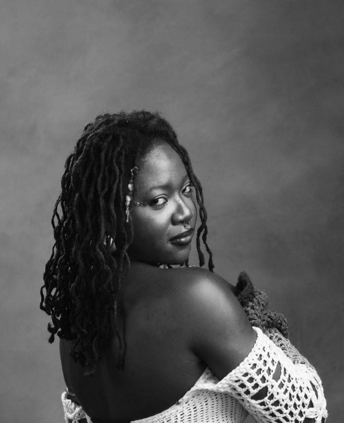 Award-Winning Poet and Songstress Mide Fash Drops Her Latest Single ‘Manipulator’ Award-Winning Poet and Songstress Mide Fash Drops Her Latest Single ‘Manipulator’