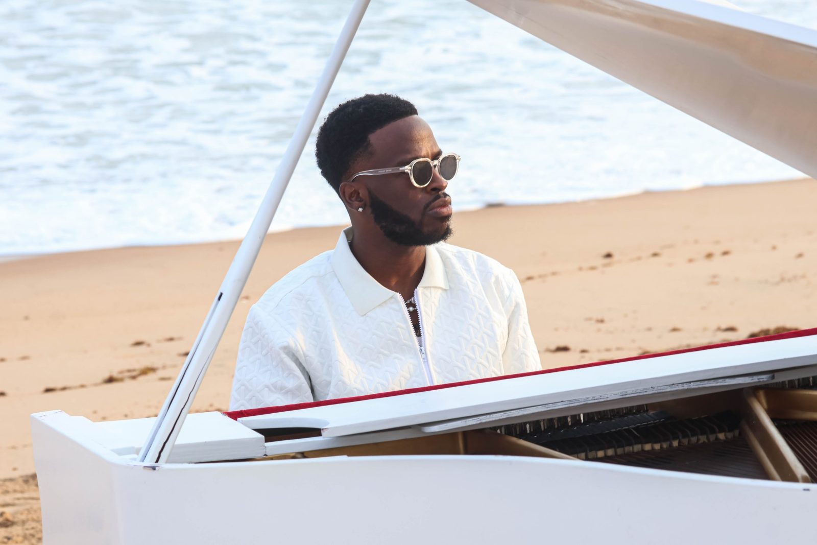 Afro-Fusion Act Qasim Makes A Splash With “Omo To Dun” Qasim - Omo To Dun - Press Photos