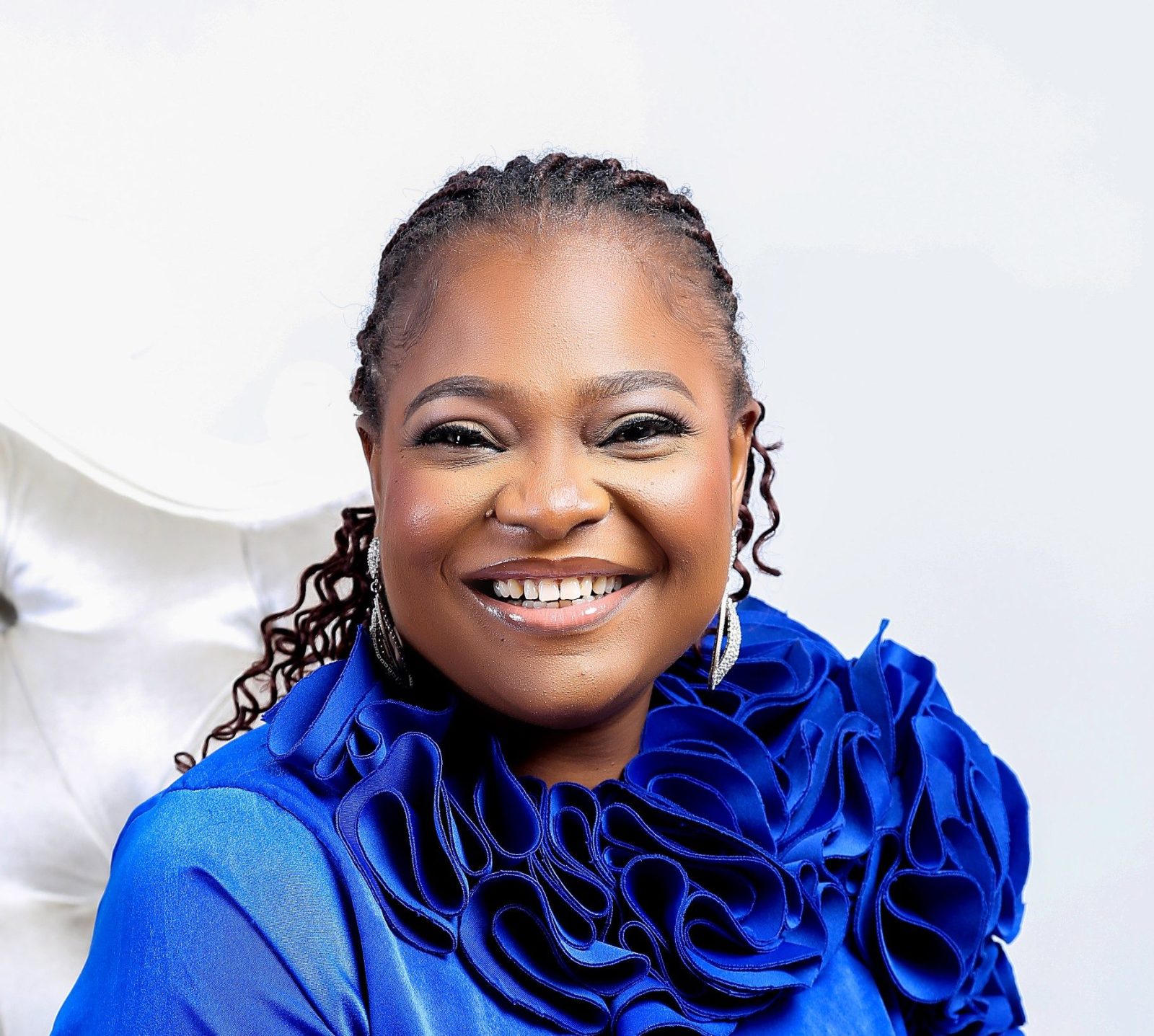 Tinuade Releases New Single "Atmosphere of Praise" Vol. 6 Tinuade