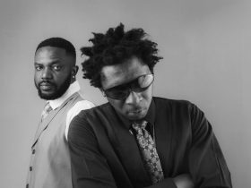 R2bees Photo