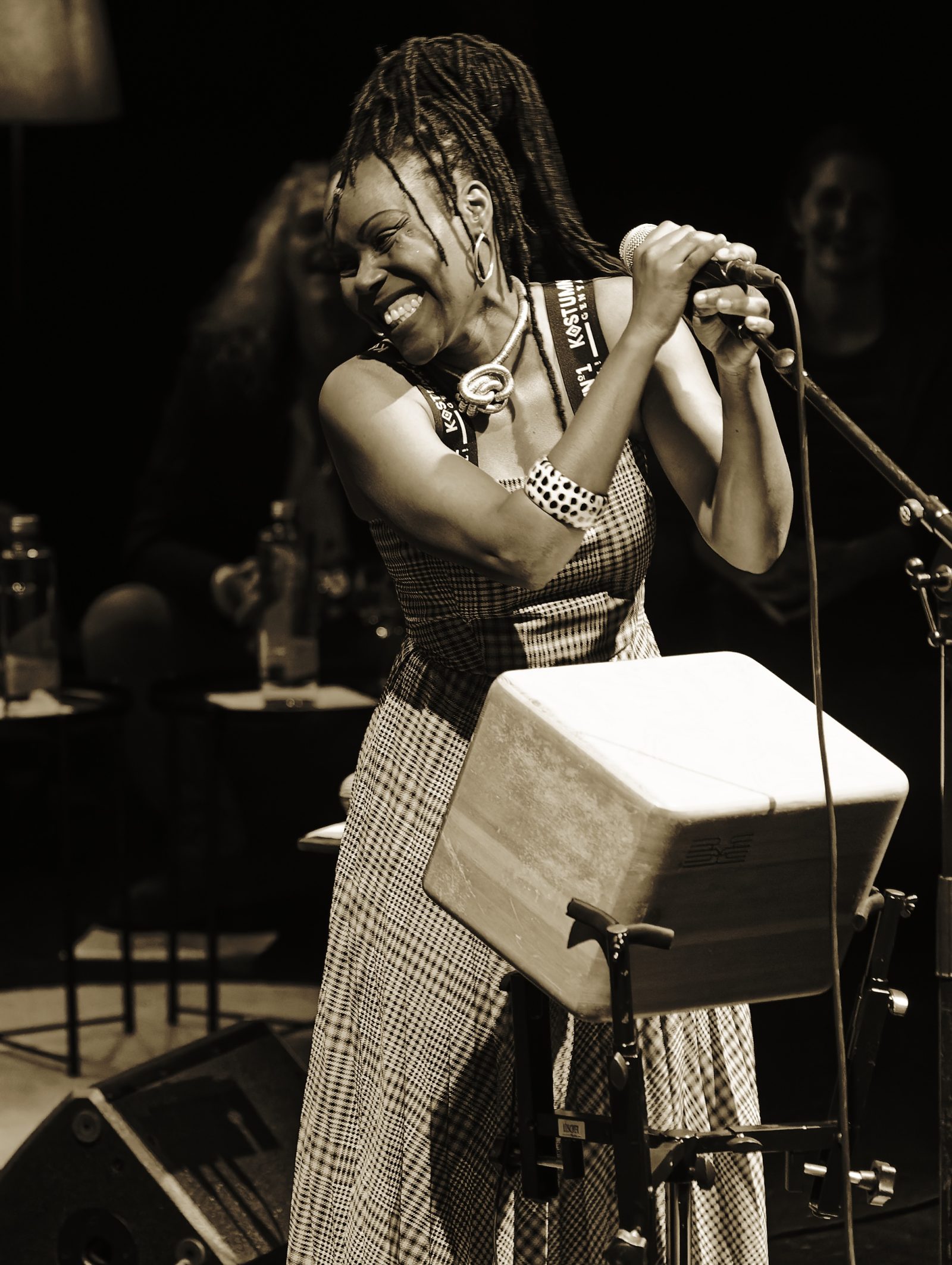 Nilsa Mosele Celebrates Her Mozambican Roots and Empowers Women Through New Singles “Sofala” and “Emilia” Nilsa Mosele